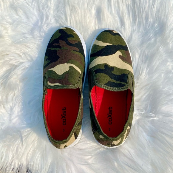 Charles Albert CoXist Boys Camo Slip On Sneaker 3 - Picture 3 of 6